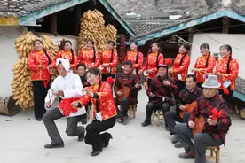 古老的文县琵琶弹唱十二花将换发新的光彩（采花调）图片