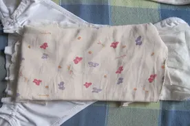 婆媳代沟！好心婆婆精心为孙子准备的尿布，却被儿媳当垃圾扔掉图片
