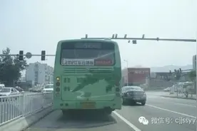 大车遮挡，看不到红绿灯，咋办？图片