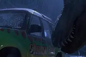 遇上暴风雨，侏罗纪公园断电，暴龙现身一声嘶鸣，一切只剩恐惧视频封面