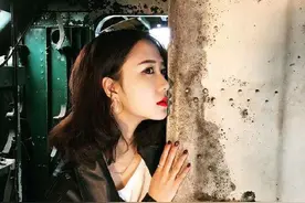 扒一扒今年较火的女网红们图片