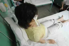 学生砍杀恩师 手持菜刀在学校内将女老师左耳砍掉图片