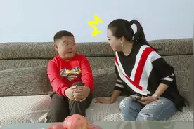 这个淘小子火了，这谁家的孩子，肯定不是亲生的，敢这样和我说话视频封面