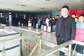 第一次带宝宝回家过年图片