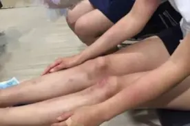 蹲得时间久了脚麻不能动？有这两个小动作就够了，让双腿迅速恢复