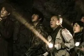 鬼吹灯精绝古城，结局近一半人死掉，小编带您揭秘他们是怎么死的视频封面