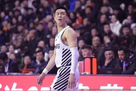 辽宁男篮大年初二开练，目标直指常规赛第一！图片