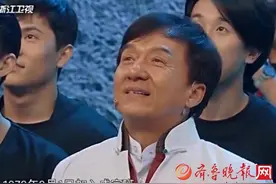 《王牌对王牌》第二季成龙大哥哭了 现场发生了什么图片