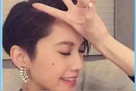 娱乐圈女星们剪刀手自拍 赵丽颖可爱杨幂萌萌哒图片