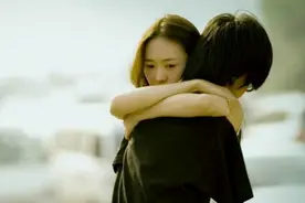 为什么女生很享受被男生抱视频封面