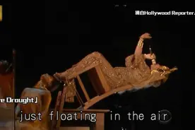 “最强孕妇”碧昂丝挺双胞胎孕肚献唱 高难度表演惊艳全场！视频封面