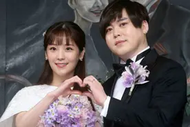 文熙俊昭燏甜蜜大婚，刘在石安七炫等大半个韩娱圈都来了视频封面