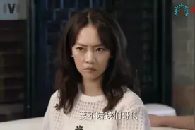 美女和怀孕闺蜜聊天，醉酒男子过去搭讪，美女的举动让他们都傻眼视频封面