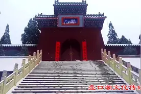 临汾，大雪飞扬挂甲山！视频封面