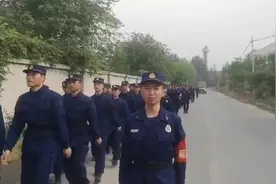 他们追梦火焰蓝，以梦为马，不负昭华！加油！💪💪💪