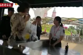 网友吐槽海口长影环球100禁外带食物限量带水，园区这样回复！@抖音小助手视频封面