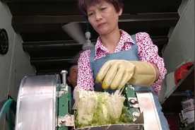 漳州古城：片子癀加甘蔗榨汁，一瓶7块钱，适合夏天喝视频封面