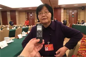 人大代表赵冬苓：编剧行业存在的问题随着电视剧市场的成熟而解决图片