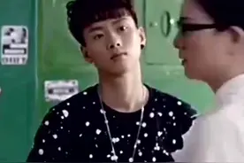 史上最差班，新来美女老师一招震慑全场！学生鸦雀无声视频封面