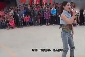 农村歌手陈思念高音一曲《尕撒拉》，此歌声能把多少明星比下去