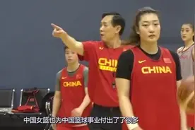 35岁隋菲菲现状：曾穿日本国旗服装给领导敬酒，如今却当大学教授视频封面