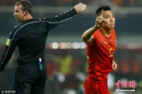 评论：里皮导演国足力克韩国 这一夜中国球迷最幸福图片