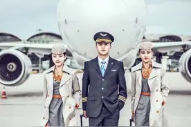青岛航空：于细节处 赏青航美图片