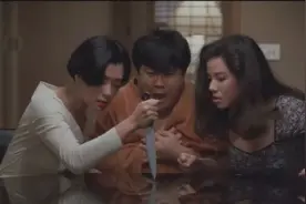 突然出现两个美女陪你玩游戏，你开不开心，敢不敢动！视频封面