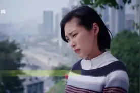 孩子从小跟着自己，前妻却把孩子接走，前夫很是难过视频封面