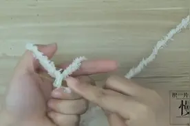 妈妈编织 萌小鸡宝宝珊瑚绒马甲毛衣教程视频封面