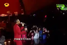 刘德华湖南卫视跨年演唱会，金曲联唱收视率爆棚！视频封面