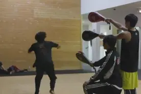 练家子的十二绝命腿, 满分的招式