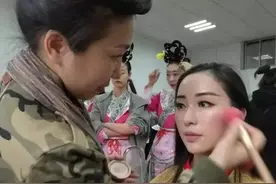 逛庙会！原来神仙下凡前也要化妆啊~图片