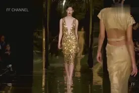 T台上的美杜莎，贴身礼服装，这才是真正的蛇腰视频封面