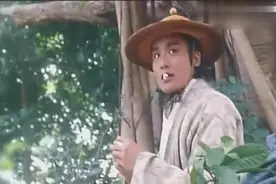 张敏刚蹲下时，梁家辉就破土而出，结果脸上多了两个巴掌印！视频封面