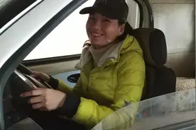 五妹看上了朋友的白色小车车，拥有这台车感觉人生走到了巅峰视频封面