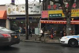 纽约布鲁克林牌楼开建在即 华人男子愿义务彩绘图片