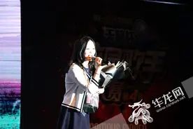 重庆一中举办校园歌手大赛 自编自导诠释“完美青春”图片