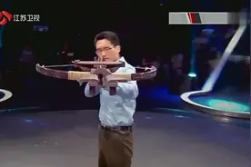 小伙复原“诸葛连弩”，射击速度真快，堪比现代工具视频封面