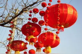 石家庄过年：大红灯笼挂起来 大锅菜吃起来图片