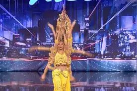 全美达人：中国人的骄傲！千手观音登上美国舞台，现场掌声如潮视频封面