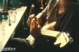 鹿晗为《摆渡人》献唱主题曲，这首歌刚出来就成为KTV必点歌曲视频封面