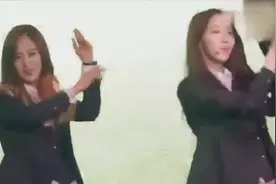 林允儿和郑秀妍果然是少女时代里最亮眼的，可惜秀妍现在离开了视频封面