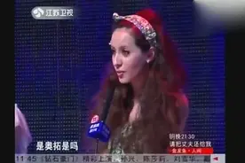 男嘉宾年收入40万，女孩留灯到最后，只为让他捐款，孟非受不了啦视频封面