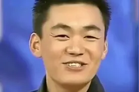 王宝强两个孩子近照，两兄妹越来越像网友：惹人喜欢视频封面