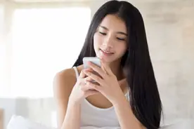 坐月子不让看电视看手机？我还是决定听专家的