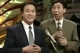 冯巩儿子近照曝光，长相和父亲一模一样，如今34岁事业有成视频封面