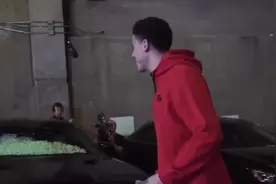 一起看那些年被爆米花整蛊过的新秀们~~ 祝大家愚人节快乐！视频封面