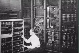 当年今日｜世界上第一台计算机诞生图片