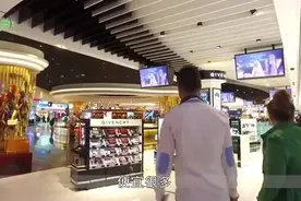 外国免税店的中华烟，价格便宜还是正品，为何中国游客不愿购买？